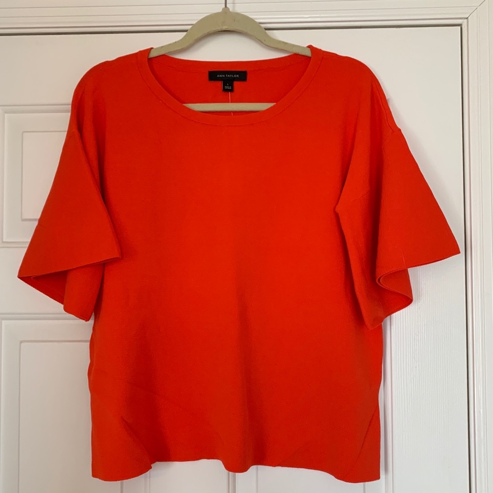 NWT Ann Taylor Bell Sleeve Sweater Size Large